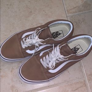 Tan vans